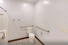 th-rr-bathroom.jpg